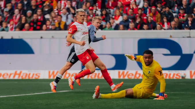 SC Freiburg vs Eintracht Frankfurt (20:30 &#8211; 19/10) | Xem lại trận đấu