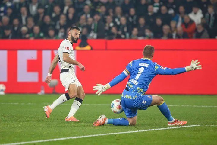 B. Monchengladbach vs FC Köln (00:30 &#8211; 09/11) | Xem lại trận đấu
