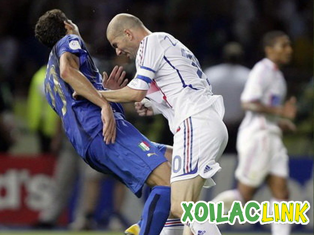 zidane-huc-dau-trong-hiep-phu