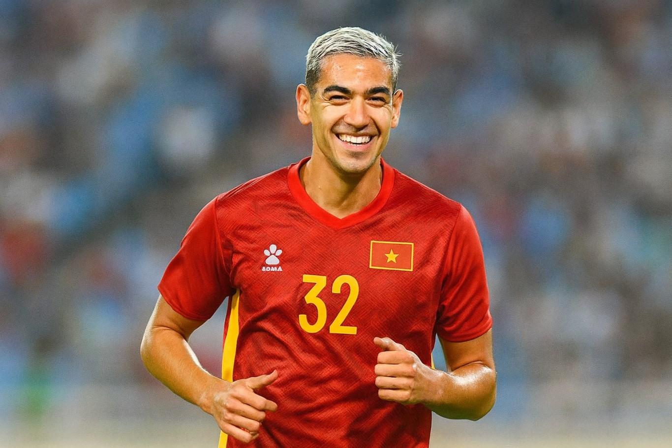 Đỗ Phi Long sẽ là sự bổ sung lý tưởng cho hàng thủ của ĐT Việt Nam.