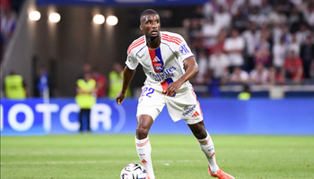 Lorient vs Lyon (02:45 – 08/12) | Xem lại trận đấu