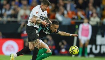 Valencia CF vs Real Betis (00:30 – 10/11) | Xem lại trận đấu